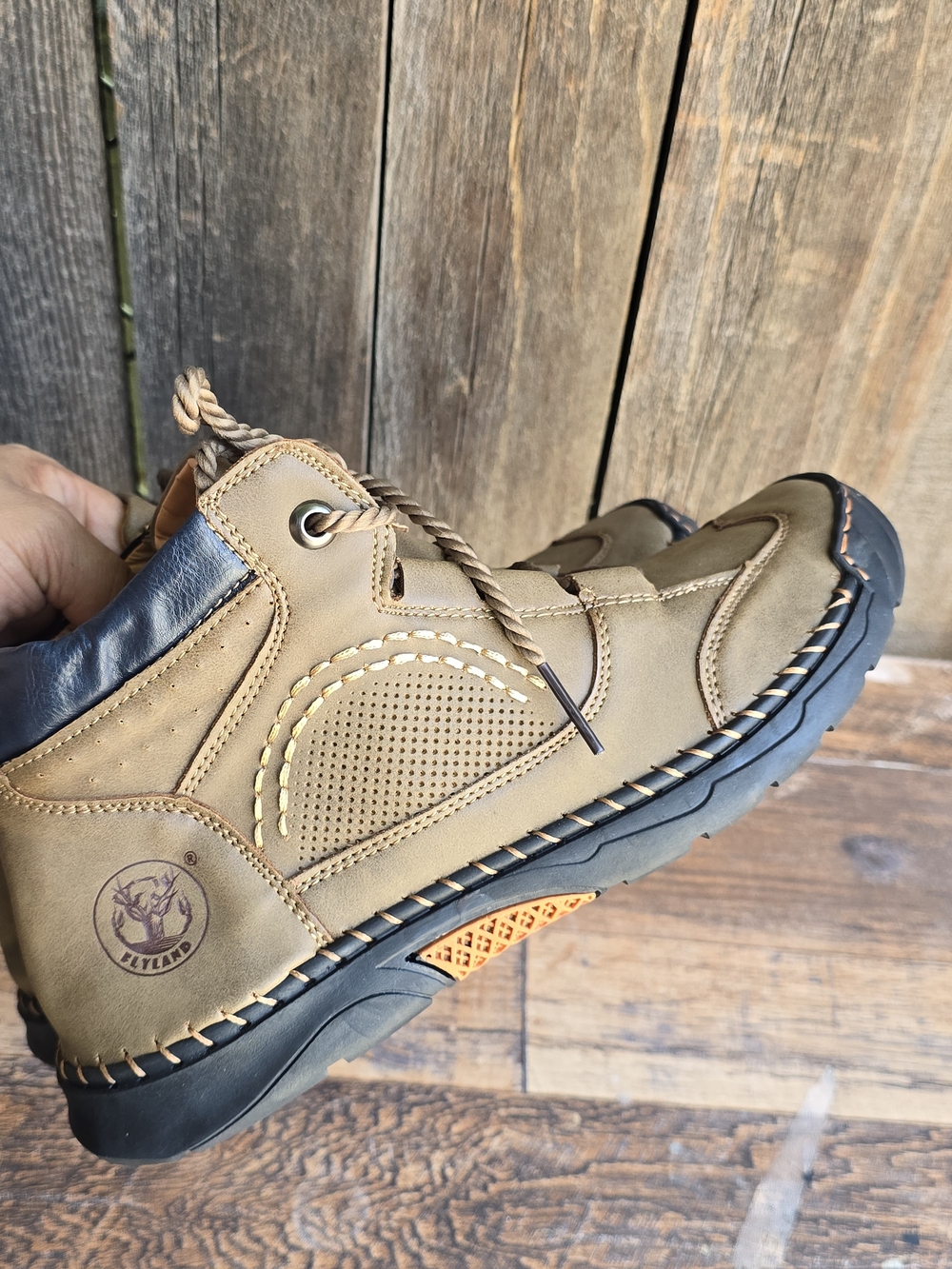 Flyland Men's Tan Chukka Hiking Boot Style Size 7